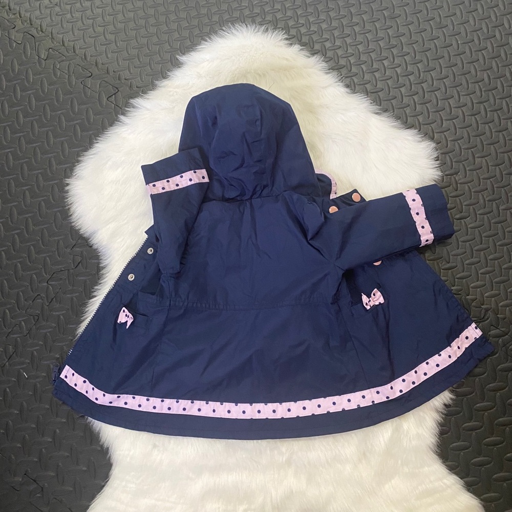 Coat - Picture 2 of 4